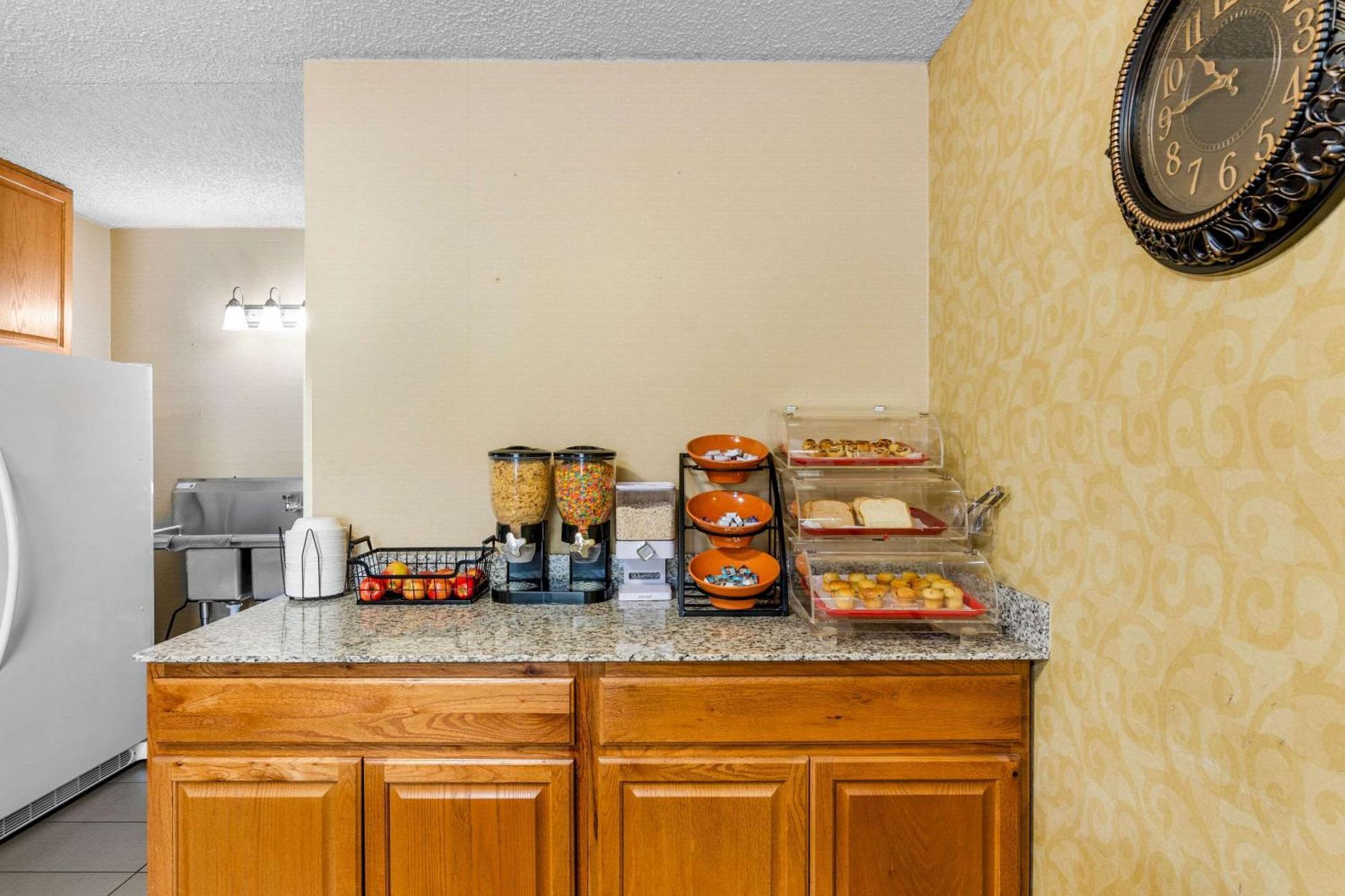 Econo Lodge Lynchburg Dış mekan fotoğraf