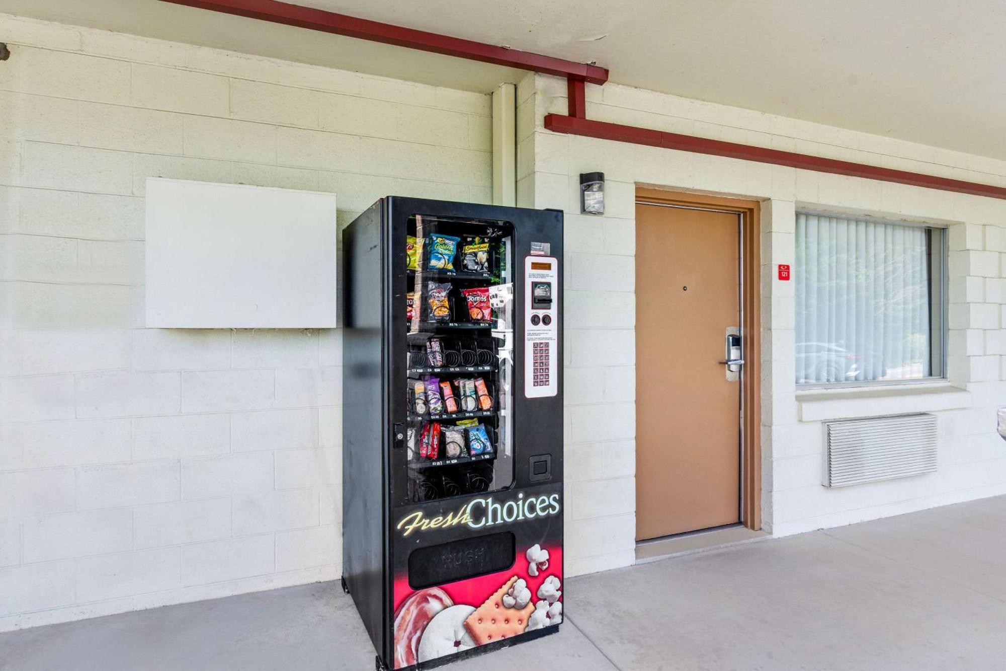 Econo Lodge Lynchburg Dış mekan fotoğraf