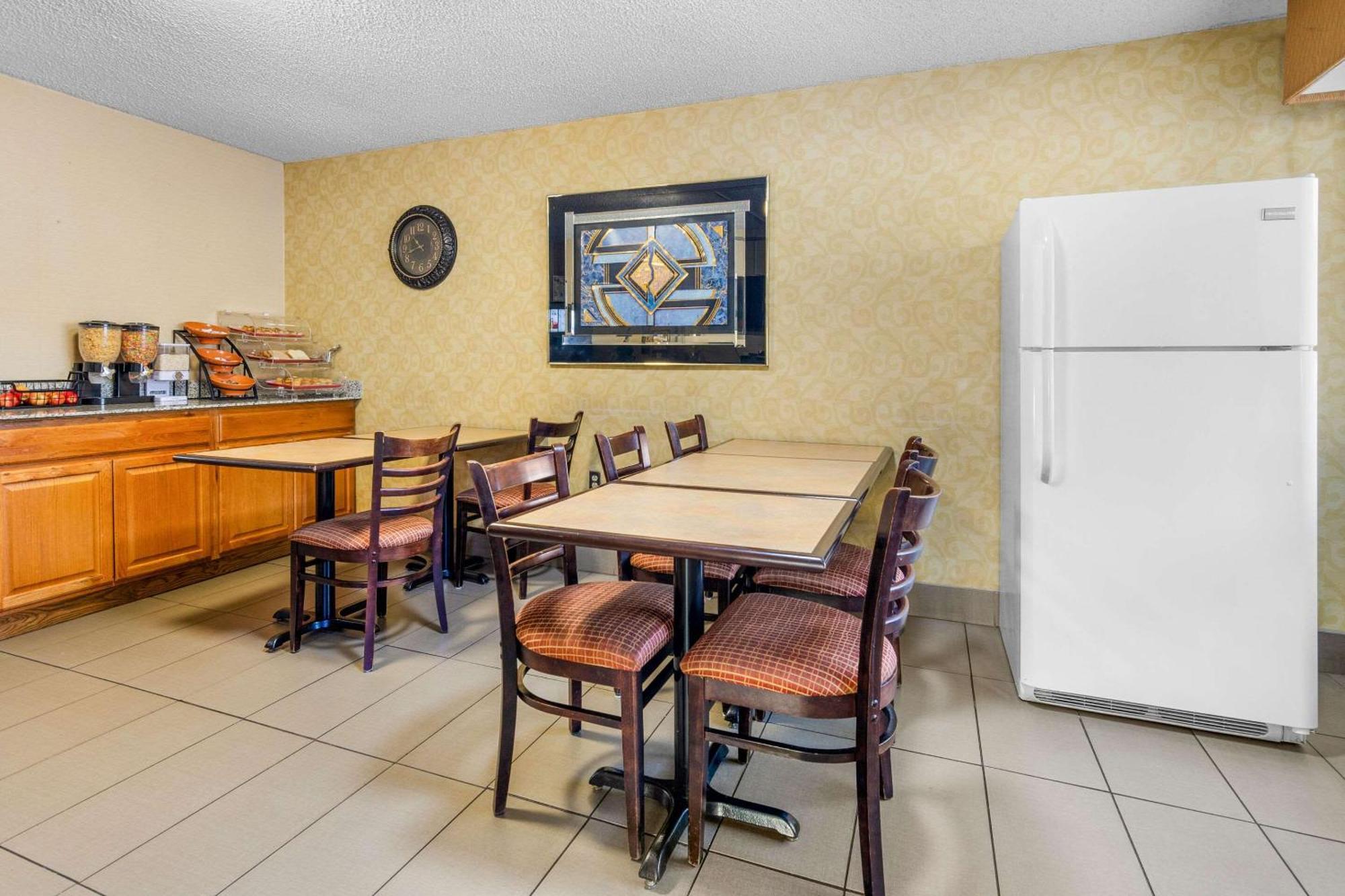 Econo Lodge Lynchburg Dış mekan fotoğraf