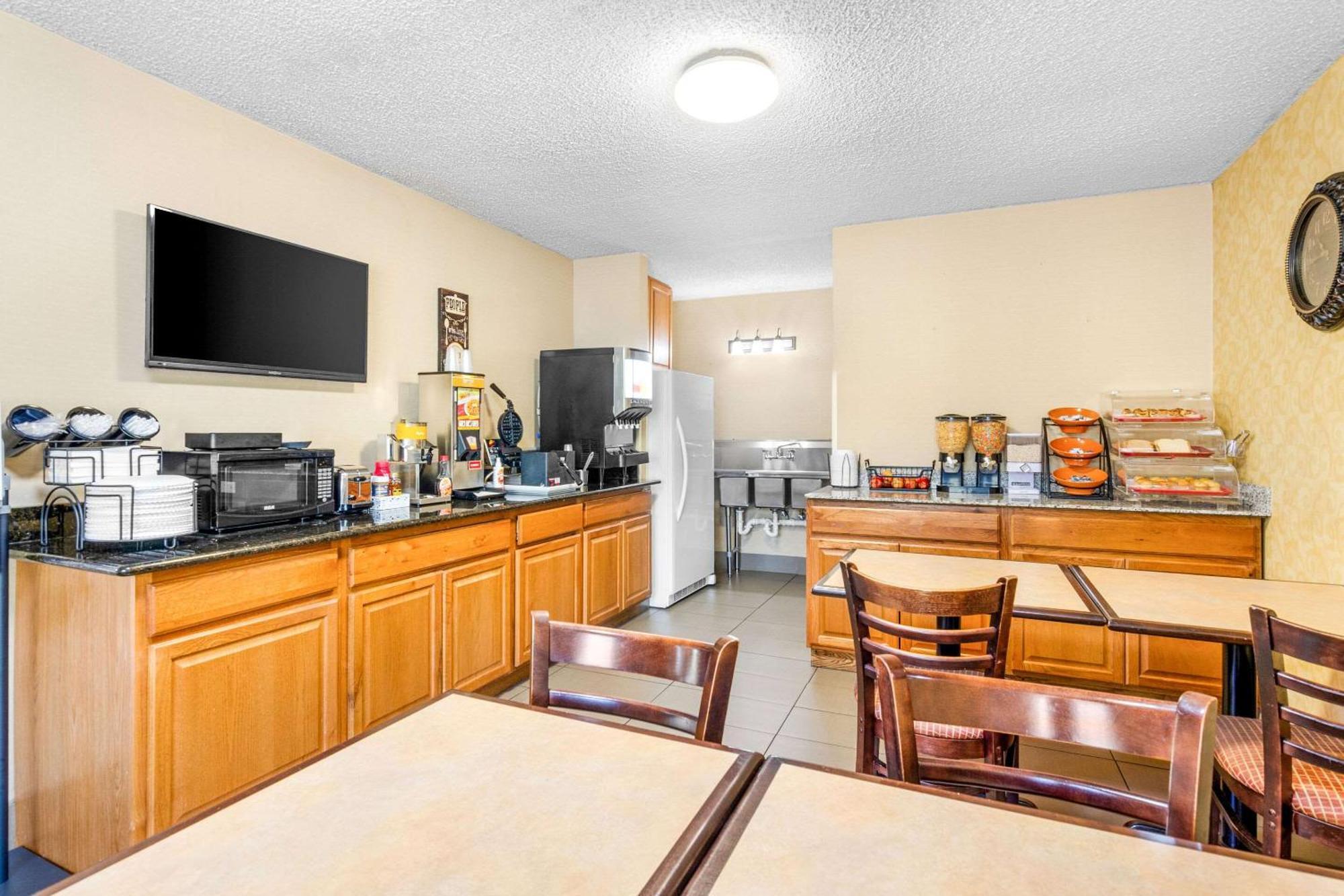 Econo Lodge Lynchburg Dış mekan fotoğraf