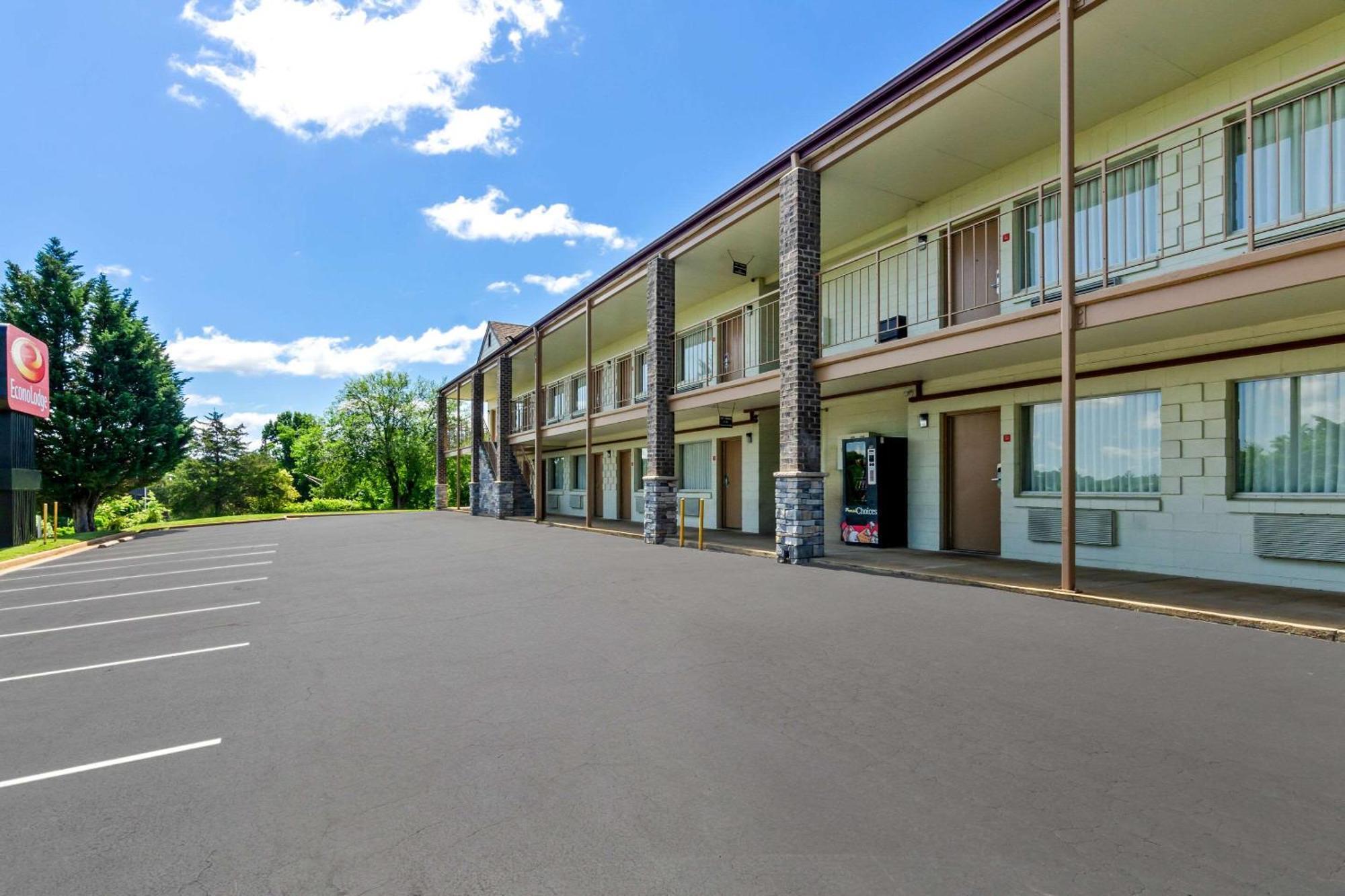 Econo Lodge Lynchburg Dış mekan fotoğraf