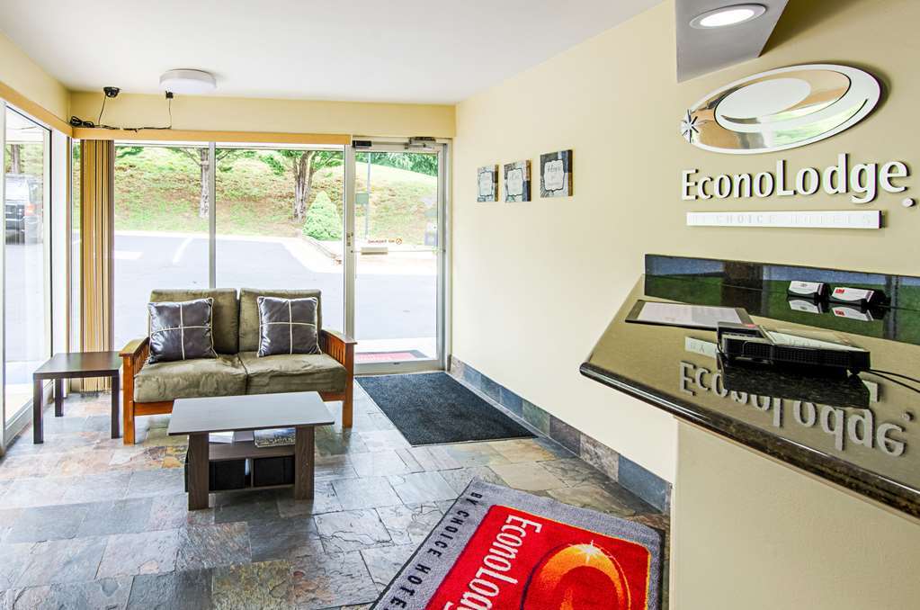 Econo Lodge Lynchburg İç mekan fotoğraf